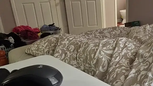 AmateurGuy23 online show from September 19, 11:49 pm