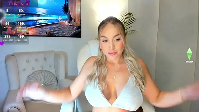 Snapshot of Lizz_Tayler chatting on January 23, 1:08 am Lizz Tayler online show from January 23, 1:08 am