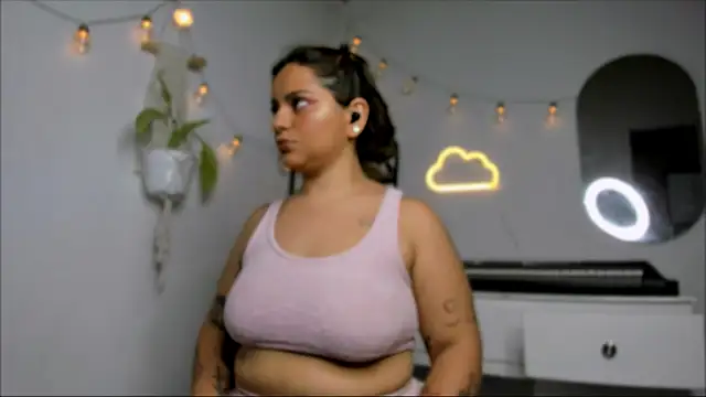 susy angel online show from December 29, 3:11 am