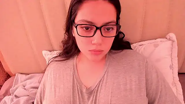 roniewester online show from June 21, 9:50 pm
