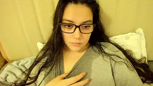 roniewester online show from June 24, 12:20 am