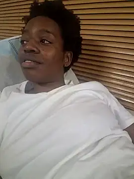 Snapshot of Sexynaughty_Gal chatting on December 10, 9:00 pm Sexynaughty Gal online show from December 10, 9:00 pm