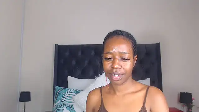 Snapshot of Sexynaughty_Gal chatting on December 23, 8:14 pm Sexynaughty Gal online show from December 23, 8:14 pm