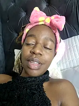 Snapshot of Sexynaughty_Gal chatting on February 15, 8:33 pm Sexynaughty Gal online show from February 15, 8:33 pm