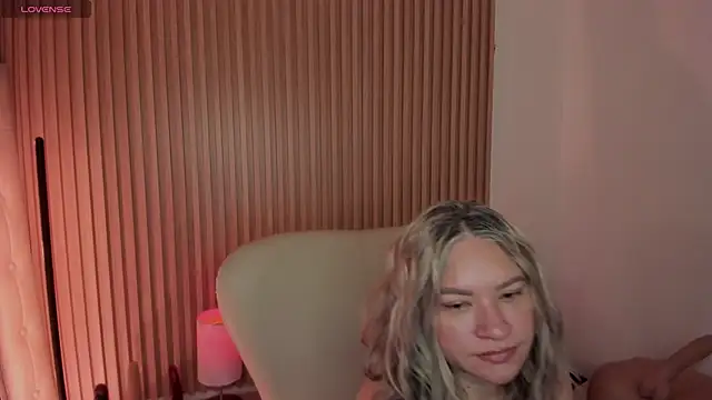 MarianL0ve online show from February 26, 10:47 am