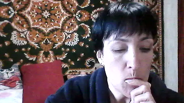 Snapshot of SunnyAmorre chatting on April 21, 8:09 am SunnyAmorre online show from April 21, 8:09 am