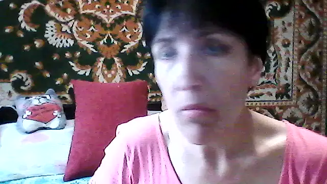 Snapshot of SunnyAmorre chatting on May 8, 8:52 am SunnyAmorre online show from May 8, 8:52 am