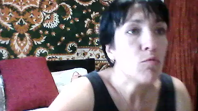 Snapshot of SunnyAmorre chatting on June 14, 9:33 am SunnyAmorre online show from June 14, 9:33 am