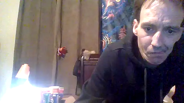 Snapshot of willie4568 chatting on November 3, 9:59 pm willie4568 online show from November 3, 9:59 pm