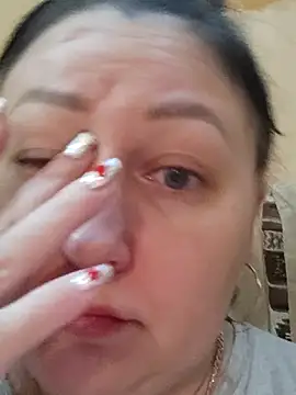 Rini333 online show from February 10, 6:45 pm