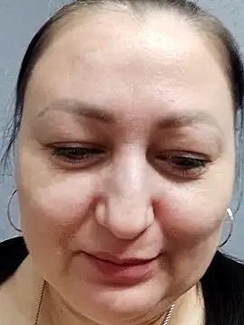 Rini333 online show from April 6, 7:26 pm