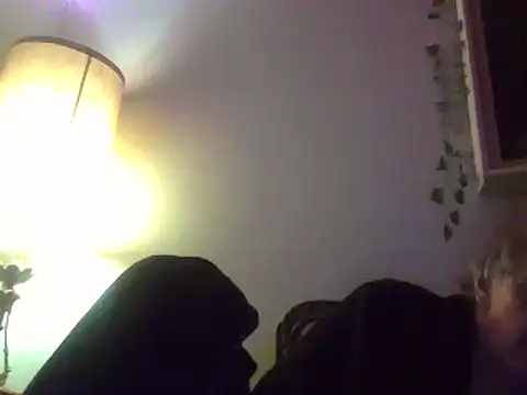 jck1m0t online show from December 4, 7:39 am