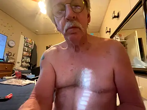 jck1m0t online show from October 1, 5:19 pm