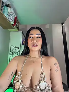 Snapshot of AsianMilfSheryl chatting on May 14, 7:04 am AsianMilfSheryl online show from May 14, 7:04 am