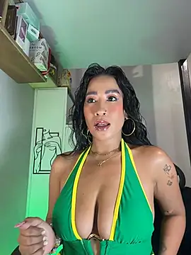 Snapshot of AsianMilfSheryl chatting on July 11, 7:11 am AsianMilfSheryl online show from July 11, 7:11 am