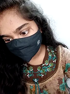 Snapshot of riya-baby chatting on June 3, 6:16 am riya-baby online show from June 3, 6:16 am