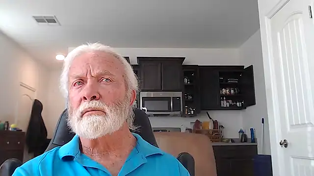 rockpoint69 online show from January 2, 9:50 pm