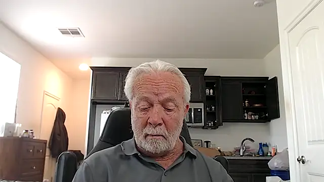 rockpoint69 online show from April 29, 3:38 pm