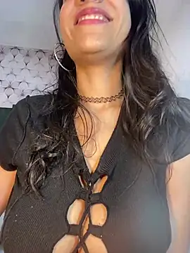Snapshot of PilarJones_ chatting on January 30, 3:40 pm PilarJones online show from January 30, 3:40 pm
