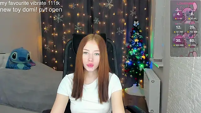 Hot Mia  online show from December 9, 3:11 pm