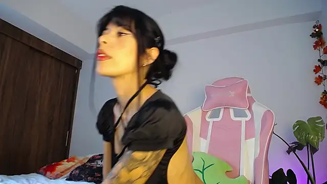 maggie kay online show from October 9, 4:05 pm