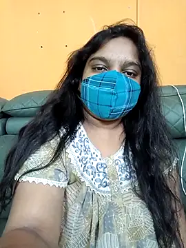 Snapshot of lovely-latha chatting on February 24, 10:57 am lovely-latha online show from February 24, 10:57 am