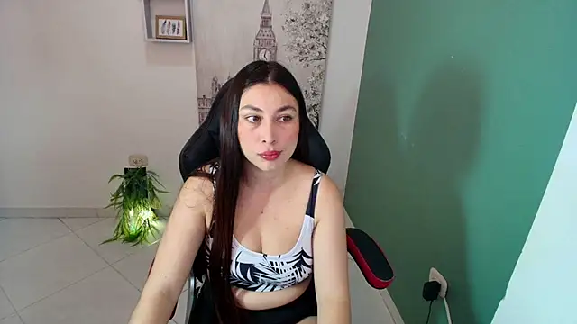 bella 99  online show from November 3, 12:28 pm