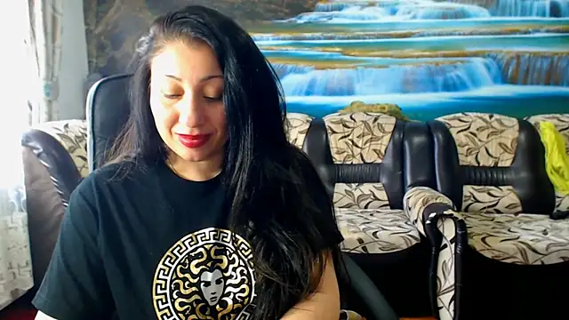 Snapshot of MoistMady chatting on March 3, 9:33 am MoistMady online show from March 3, 9:33 am