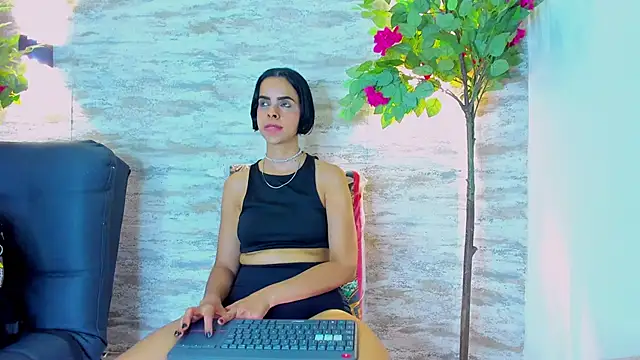 Amelia Myers online show from October 23, 8:07 pm