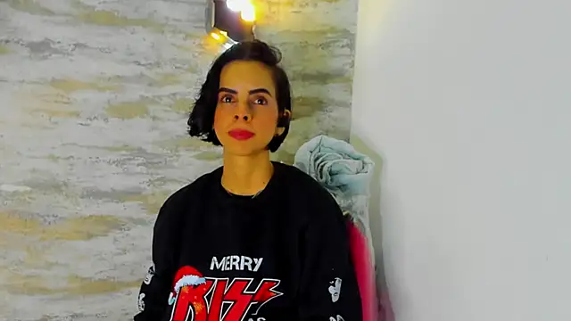 Amelia Myers online show from December 18, 11:33 pm