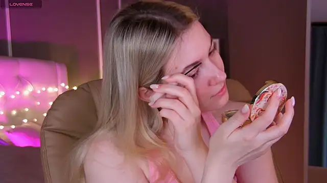 elinanortas online show from February 11, 1:10 am