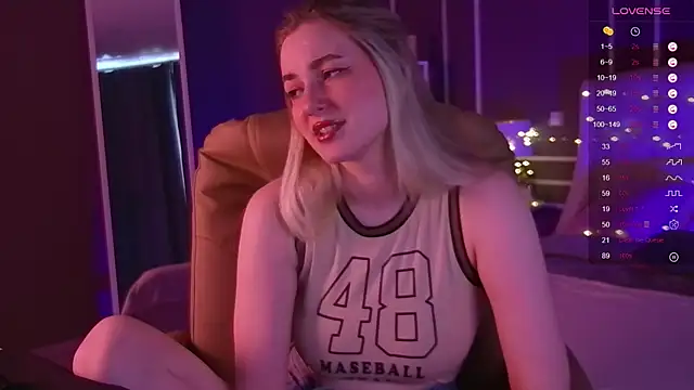 elinanortas online show from March 19, 7:18 am