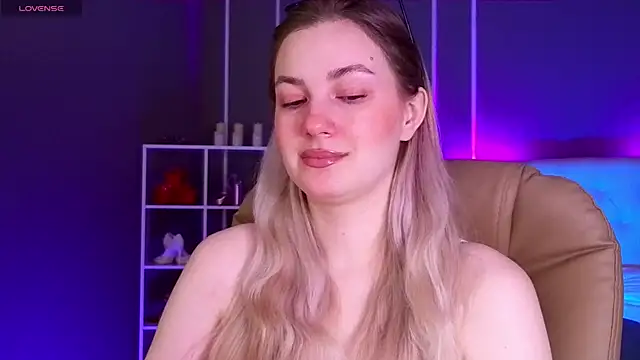 elinanortas online show from September 24, 1:09 am