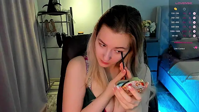 elinanortas online show from October 4, 1:14 am