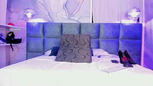 Scarleett 22 online show from November 5, 12:05 pm