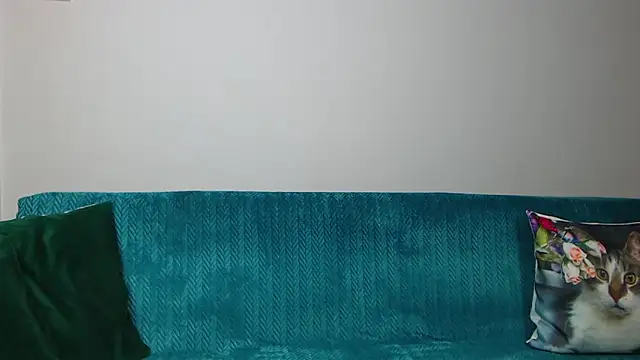 SaraDaisy online show from March 20, 6:02 pm