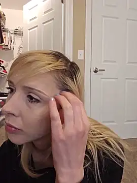AmethystFoxx online show from May 21, 5:31 pm