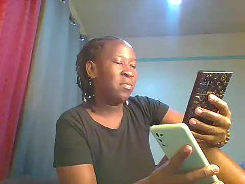 Snapshot of blackcuteebony chatting on May 22, 3:13 am blackcuteebony online show from May 22, 3:13 am