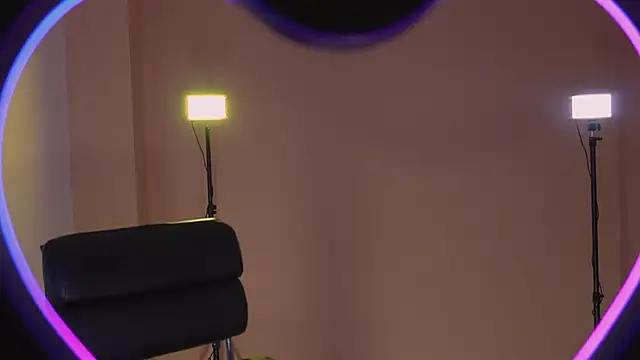 NaomiSainz online show from March 11, 6:52 pm