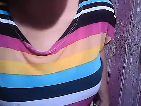 sweetsosie18 online show from September 17, 6:15 am