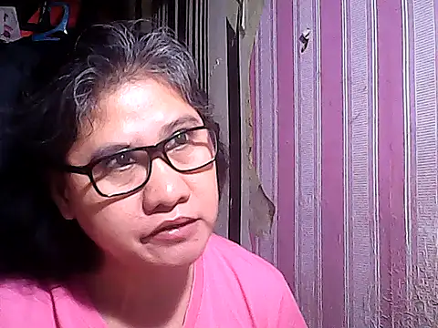 sweetsosie18 online show from November 4, 8:13 am