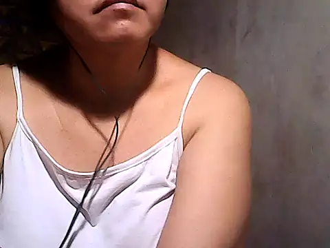 sweetsosie18 online show from February 22, 8:13 am