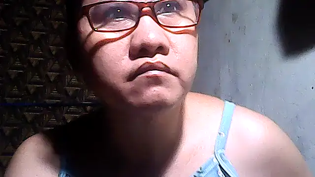 sweetsosie18 online show from March 16, 8:13 pm