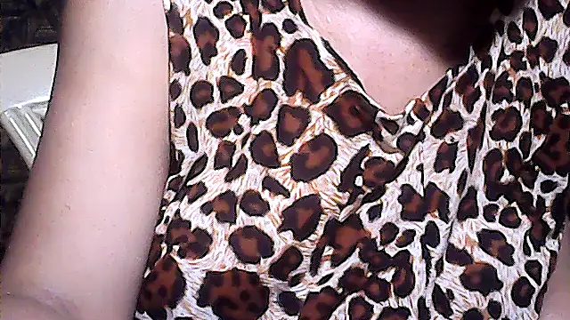 sweetsosie18 online show from July 15, 2:33 pm