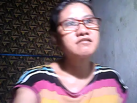 sweetsosie18 online show from July 18, 6:17 am