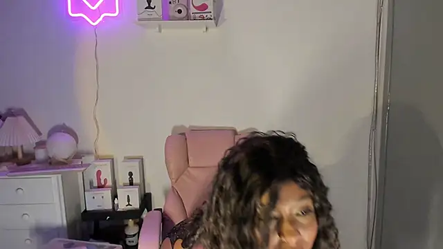 Kaiisa  online show from March 10, 11:06 pm