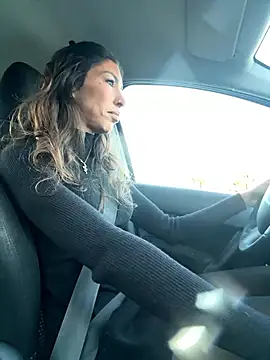 amanilouve online show from January 11, 7:24 am