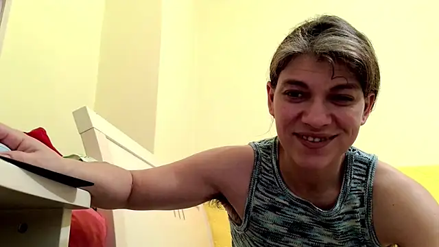 Snapshot of MercyLove chatting on March 2, 8:16 am MercyLove online show from March 2, 8:16 am