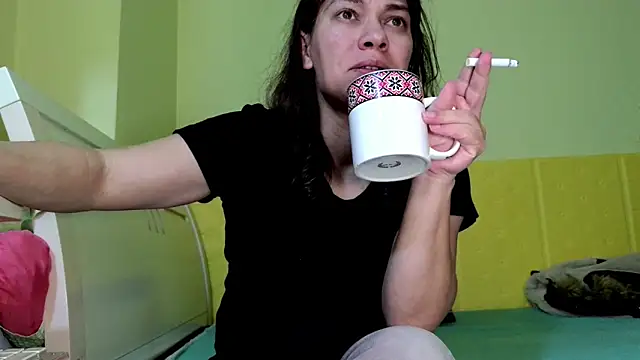 Snapshot of MercyLove chatting on March 5, 6:23 pm MercyLove online show from March 5, 6:23 pm