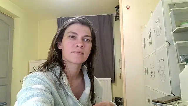 Snapshot of MercyLove chatting on April 16, 3:35 pm MercyLove online show from April 16, 3:35 pm
